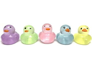 水に浮く！ぷにゅぷにゅアヒル